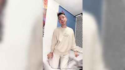 Small OF clips - gay porn video (Part 1) (36)