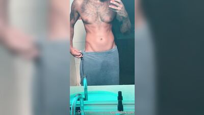 Small OF clips - gay porn video (Part 1) (977)