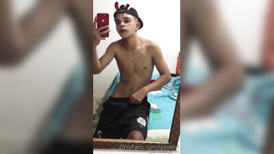 Small OF clips - gay porn video (Part 1) (412)
