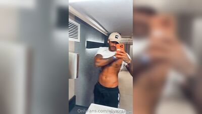 Small OF clips - gay porn video (Part 1) (985)
