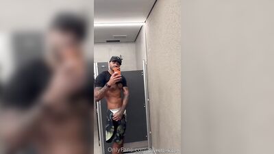 Small OF clips - gay porn video (Part 1) (983)