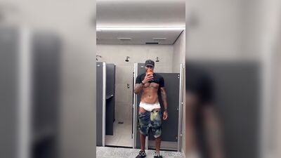 Small OF clips - gay porn video (Part 1) (983)