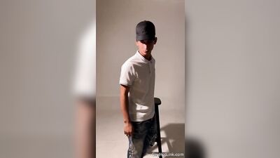 Small OF clips - gay porn video (Part 2) (197)