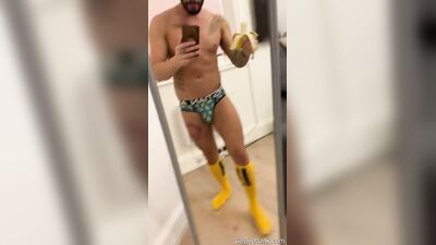 Small OF clips - gay porn video (Part 4) (325)
