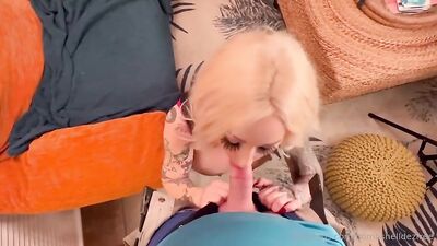 OnlyFans Bombshelldez Bimbo Slut Gets Creampied rq - gay porn video