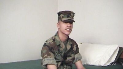 Reggie blowjob - gay porn video