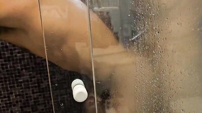 Hot kitchen fuck with Eli Barcellos - gay porn video