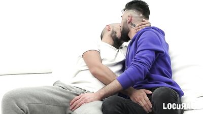 LocuraGay - Kalid revienta duro a su amiguito novato guapete - gay porn video