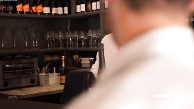 MenoBoy - Tommy Dreams & Even Canaillou - Canaillou succumbs to the Barman's charm - gay porn video