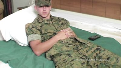 Riley blowjob - gay porn video