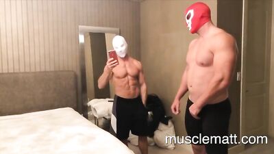 MuscleMatt - 172 Tongue Kiss and Fuck Matt and Brad Live - gay porn video