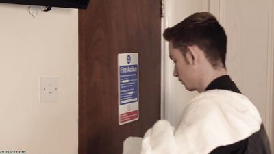 Robbie Turner - Sexy Shower Jerk-off - gay porn video