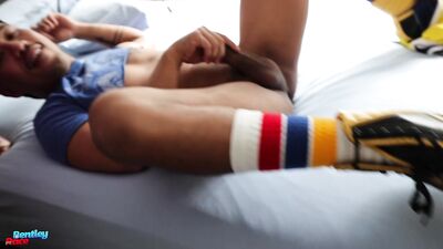 Arki Santos sucks on Beaus big cock while jerking off - gay porn video