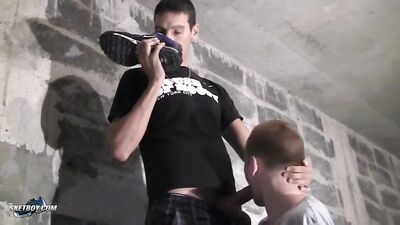 Fred Sneaker - Fred Sneakers Guy - gay porn video