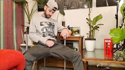 RidleyDovarez - Bony Babyron - Bony waters his aquarium - gay porn video