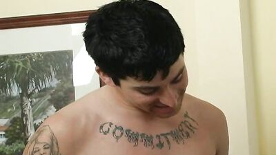 Kody Henshaw Fucks Dustin Alexanders - gay porn video