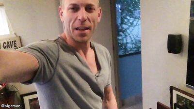 Fans -Jared Just Kissed Me & Now I Got Wood - gay porn video