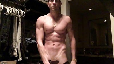Fans - Big C Showin Off His Gains - gay porn video