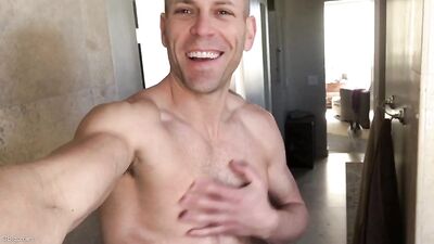 Fans - Big C Cuts Hair - gay porn video