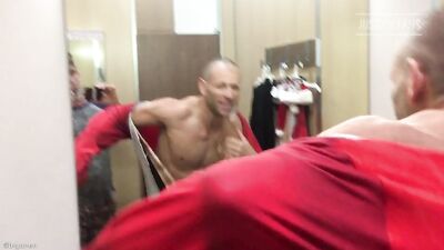 2018.11.15 - Jared & I in the Target Dressing Room
