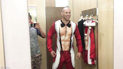 2018.11.15 - Jared & I in the Target Dressing Room