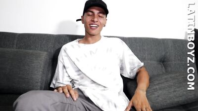 Sexy Colombian Guys - Leao - gay porn video