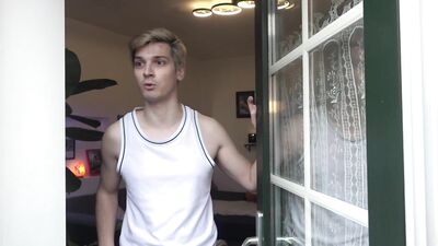 Guillaume Wayne & Snauwflake - Guillaume Wayne - door-to-door fucking - gay porn video