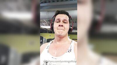 Fans - The Lyon King - gay porn video (126)