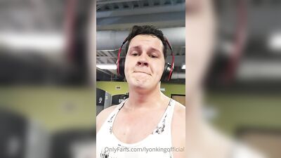 Fans - The Lyon King - gay porn video (126)