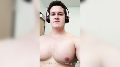 Fans - The Lyon King - gay porn video (157)