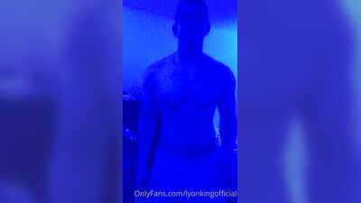 Fans - The Lyon King - gay porn video (48)