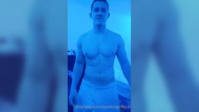 Fans - The Lyon King - gay porn video (48)