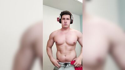 Fans - The Lyon King - gay porn video (140)