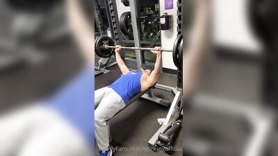 Fans - The Lyon King - gay porn video (26)