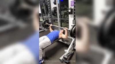 Fans - The Lyon King - gay porn video (26)