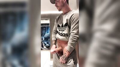 Fans - Josh Moore - Someone to lick my cum up off the floor - gay porn video