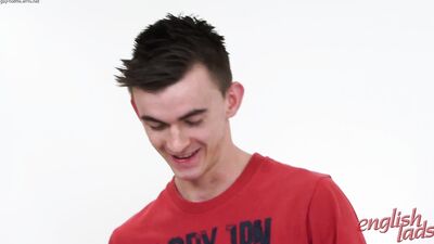 Straight Boxer Reece Sucks His First Cock & its Big Liam's - Reece Farrell & Liam James 810p - gay porn video