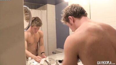 Brandon Parker - NEW Blonde Beach Boy - gay porn video