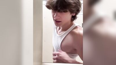 Hunks and Jocks Gay Porn (32)