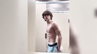 Hunks and Jocks Gay Porn (32)