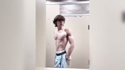Hunks and Jocks Gay Porn (32)