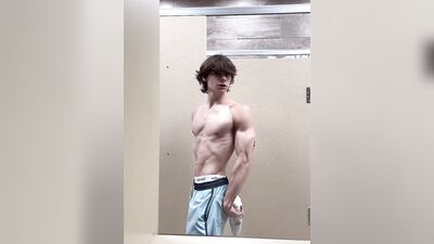 Hunks and Jocks Gay Porn (32)