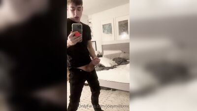 Hunks and Jocks Gay Porn (261)