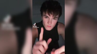 Hunks and Jocks Gay Porn (231)