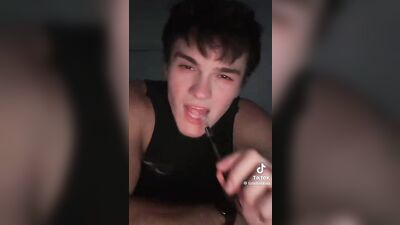 Hunks and Jocks Gay Porn (231)