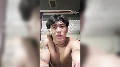 Hunks and Jocks Gay Porn (421)