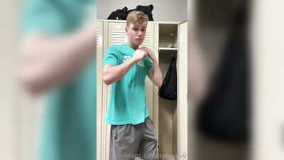 Hunks and Jocks Gay Porn (61)