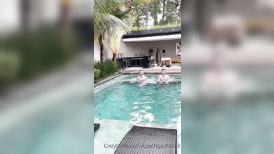 Fans - Czechgaytwins (129)