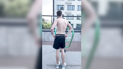 Fans - Czechgaytwins (152)