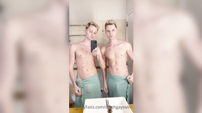 Fans - Czechgaytwins (194)